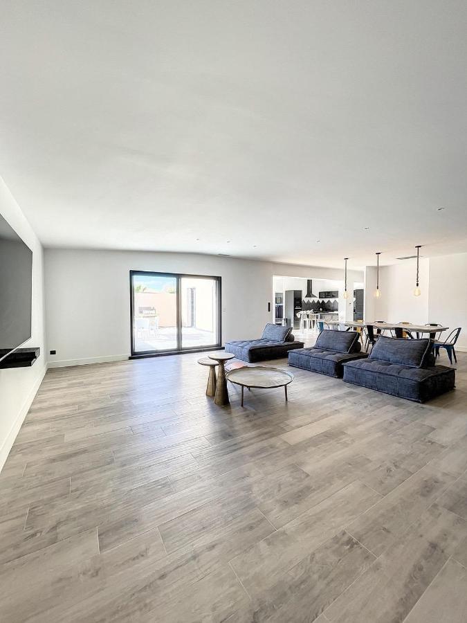 Villa 400M2 Piscine Interieure Tres Calme Agde Exterior foto
